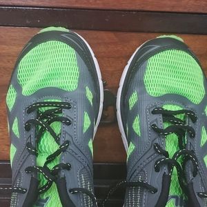 Boys Fila Running Shoes